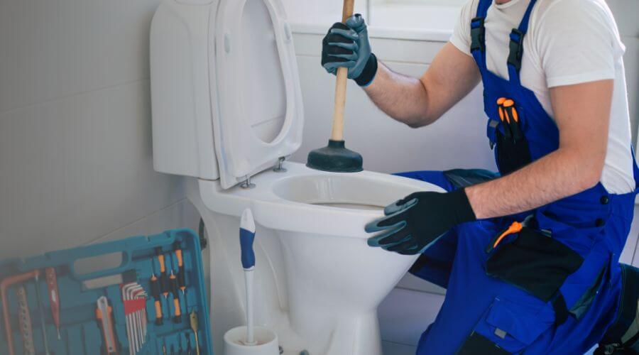 Expert burst pipe repair services in Briscoe, TX